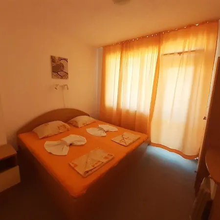 Pensjonat Malkata Stopanka 2*